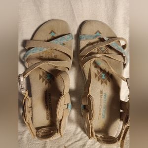 Sketchers Memory Foam Strappy Tan and Turquoise Sandals Size 5